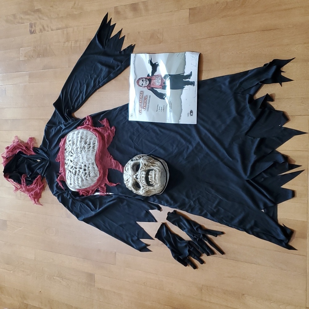 Boys Child Gruesome Ghoul Halloween Costume Size Large NWT Zombie Evil Ghost
